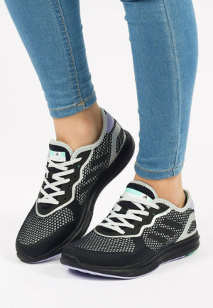 Pantofi sport Adidas Yvori Runner Negri ieftini online din materiale de calitate