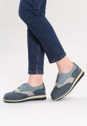 Pantofi dama stil Oxford bleumarin Sabrinia cu sireturi subtiri si talpa dubla comoda