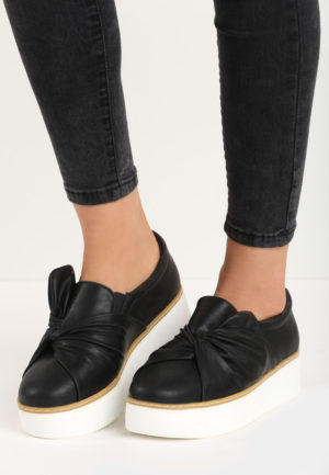 Pantofi casual Carmen Negri ieftini online din materiale de calitate
