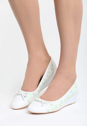 Pantofi dama albi eleganti cu talpa ortopedica Jenny decorati cu o fundita discreta in fata