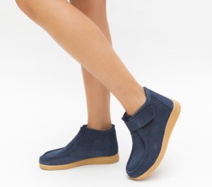 Pantofi casual bleumarin fara toc prevazuti cu scai Cronic realizati din piele intoarsa eco