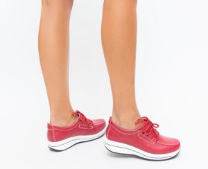 Pantofi de zi rosii casual cu sireturi si o usoara talpa ortopedica Ronto