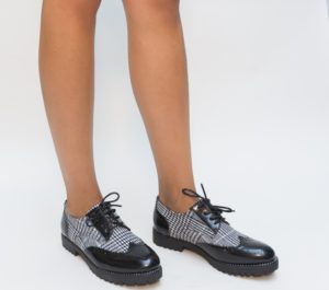 Pantofi oxford negri de ocazie eleganti pentru office cu sireturi si perforatii Size