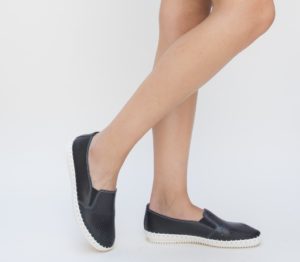 Pantofi casual negri de tip slip-on cu talpa comoda Tiana realizati din piele eco de calitate