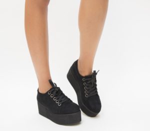 Pantofi sport negri ieftini cu sireturi Mangalia prevazuti cu o talpa dubla