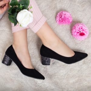Shrink plot impulse Pantofi eleganti negri cu toc mic patrat decorat cu sclipici Naija de  ocazie – Pantofi.Talya.ro
