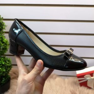 Pantofi Ofira negri cu toc ieftini online