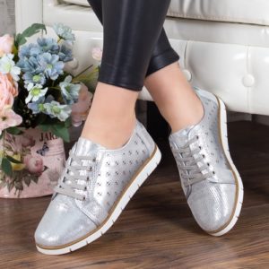 Pantofi argintii casual pentru femei Olexa realizati din piele ecologica de cea mai buna calitate