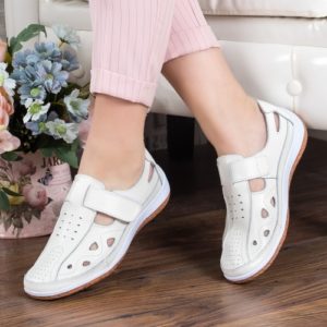 Pantofi Piele Bisceli albi de calitate