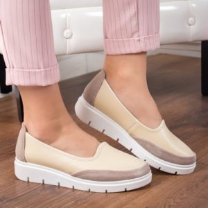 Pantofi bej slip-on casual cu talpa inalta de 3.5 cm realizati din piele naturala Seriona