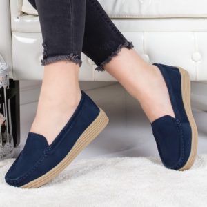 Pantofi slip-on albastri casual pentru femei, realizati din piele naturala cu aspect intors Vareli